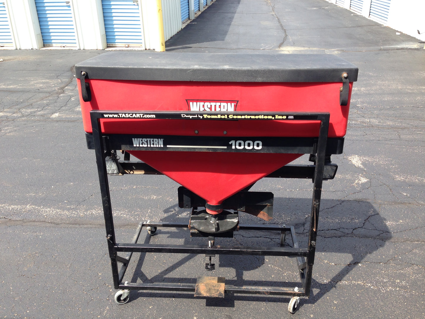 TASCART (Tailgate Salt Spreader Cart)